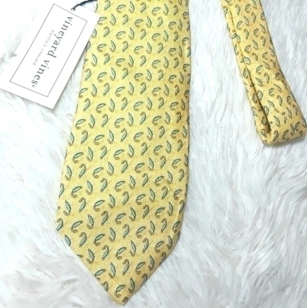 Vineyard Vines Flies Silk Neck Tie